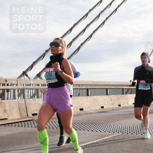 03.10.2024 - Köhlbrandbrückenlauf Matties Gatica Varas http://msf.ph/oto/7171877 03.10.2024 09:21:43 Position 2 1260, 1198 meine-sportfotos.de