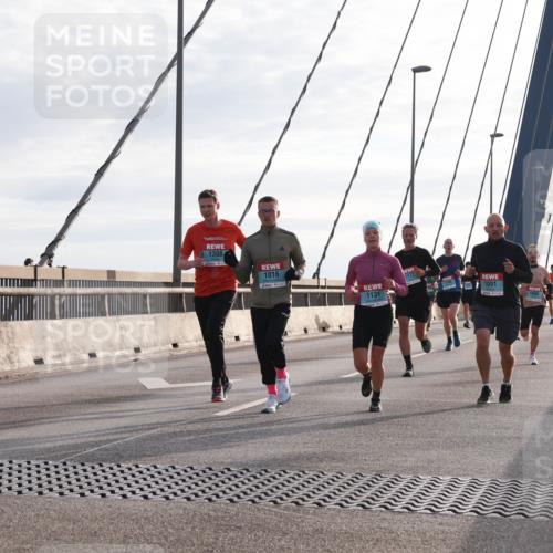 03.10.2024 - Köhlbrandbrückenlauf Matties Gatica Varas http://msf.ph/oto/7171950 03.10.2024 09:21:45 Position 2 1308, 1016, 1172, 1131, 1091 meine-sportfotos.de
