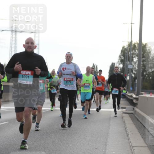 03.10.2024 - Köhlbrandbrückenlauf Fuchs,  Jonas http://msf.ph/oto/7172014 03.10.2024 09:12:14 Position 3 1091, 4, 1310, 1529, 6, 02, 2659, 1109 meine-sportfotos.de