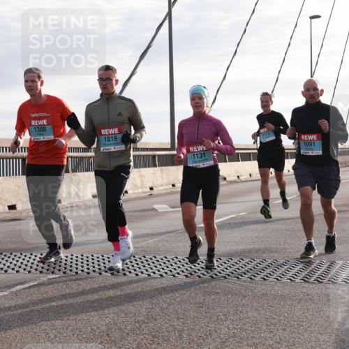 03.10.2024 - Köhlbrandbrückenlauf Matties Gatica Varas http://msf.ph/oto/7172073 03.10.2024 09:21:46 Position 2 1308, 1016, 1131, 1172, 1091, 1098 meine-sportfotos.de