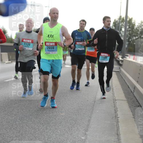 03.10.2024 - Köhlbrandbrückenlauf Fuchs,  Jonas http://msf.ph/oto/7172148 03.10.2024 09:12:17 Position 3 1139, 2659, 2017, 1170, 1163, 1109 meine-sportfotos.de