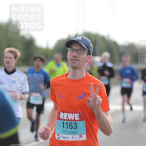 03.10.2024 - Köhlbrandbrückenlauf Fuchs,  Jonas http://msf.ph/oto/7172189 03.10.2024 09:12:20 Position 3 1163 meine-sportfotos.de