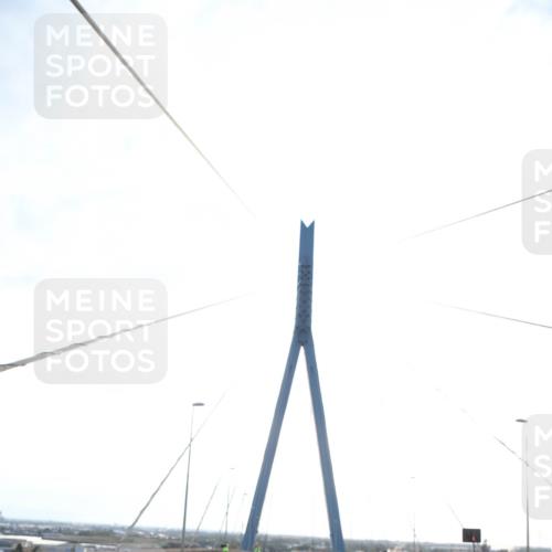 03.10.2024 - Köhlbrandbrückenlauf Jannik Wohlers http://msf.ph/oto/7172207 03.10.2024 09:07:16 Position 1  meine-sportfotos.de