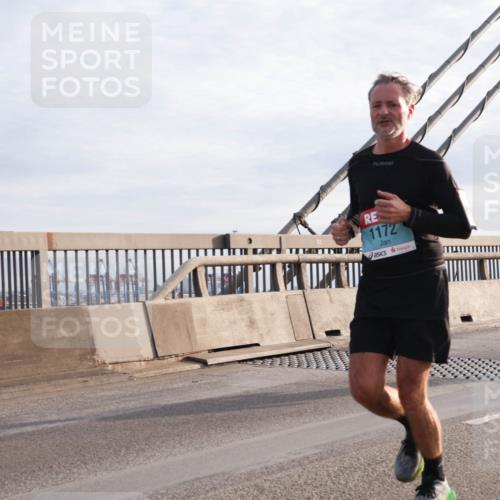 03.10.2024 - Köhlbrandbrückenlauf Matties Gatica Varas http://msf.ph/oto/7172251 03.10.2024 09:21:49 Position 2 1172 meine-sportfotos.de
