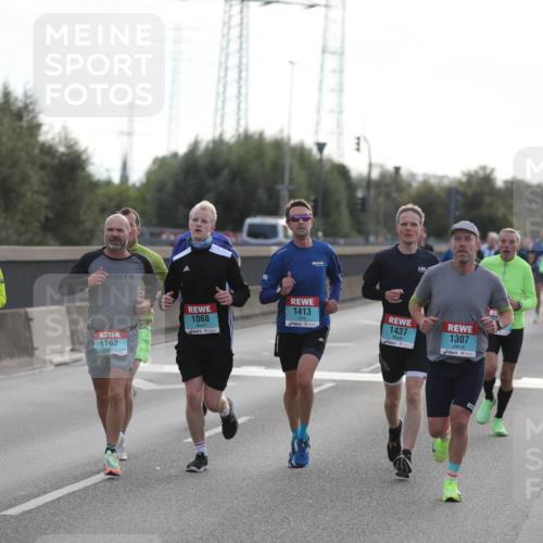 03.10.2024 - Köhlbrandbrückenlauf Fuchs,  Jonas http://msf.ph/oto/7172261 03.10.2024 09:12:22 Position 3 1250, 1162, 1068, 1413, 1437, 1307 meine-sportfotos.de
