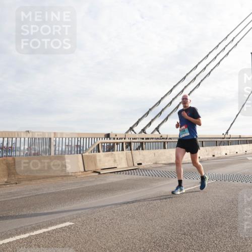 03.10.2024 - Köhlbrandbrückenlauf Matties Gatica Varas http://msf.ph/oto/7172317 03.10.2024 09:21:51 Position 2 1188 meine-sportfotos.de