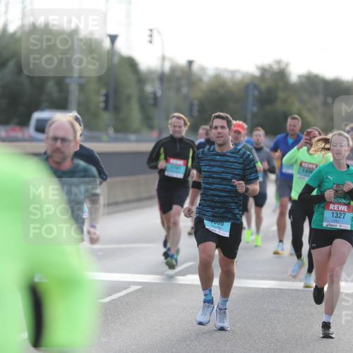 03.10.2024 - Köhlbrandbrückenlauf Fuchs,  Jonas http://msf.ph/oto/7172434 03.10.2024 09:12:27 Position 3 1167, 7000, 1496, 1327 meine-sportfotos.de
