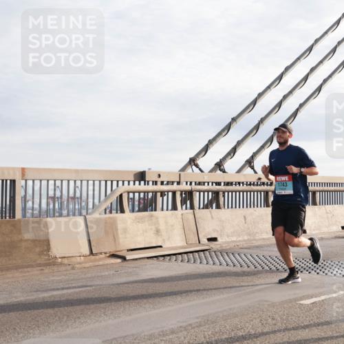03.10.2024 - Köhlbrandbrückenlauf Matties Gatica Varas http://msf.ph/oto/7172513 03.10.2024 09:21:54 Position 2 265, 622667, 6, 1743 meine-sportfotos.de