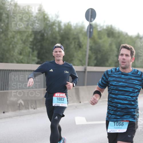 03.10.2024 - Köhlbrandbrückenlauf Fuchs,  Jonas http://msf.ph/oto/7172750 03.10.2024 09:12:31 Position 3 50, 1083, 1066 meine-sportfotos.de
