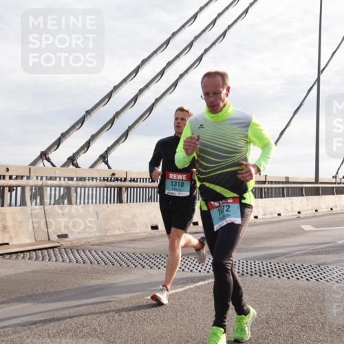 03.10.2024 - Köhlbrandbrückenlauf Matties Gatica Varas http://msf.ph/oto/7172752 03.10.2024 09:21:58 Position 2 1310, 172, 1307 meine-sportfotos.de
