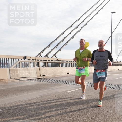 03.10.2024 - Köhlbrandbrückenlauf Matties Gatica Varas http://msf.ph/oto/7172894 03.10.2024 09:22:01 Position 2 1391, 1162, 1469 meine-sportfotos.de