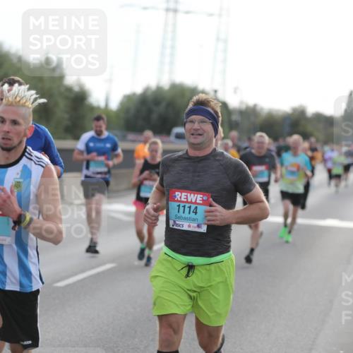 03.10.2024 - Köhlbrandbrückenlauf Fuchs,  Jonas http://msf.ph/oto/7172951 03.10.2024 09:12:35 Position 3 1108, 1114 meine-sportfotos.de