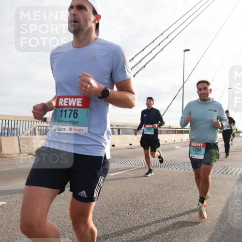 03.10.2024 - Köhlbrandbrückenlauf Matties Gatica Varas http://msf.ph/oto/7173382 03.10.2024 09:22:09 Position 2 1176, 1680, 1204 meine-sportfotos.de
