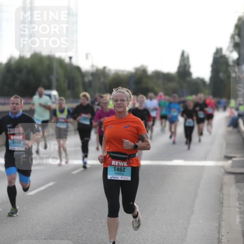 03.10.2024 - Köhlbrandbrückenlauf Fuchs,  Jonas http://msf.ph/oto/7173468 03.10.2024 09:12:52 Position 3 3468, 1462 meine-sportfotos.de