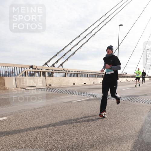 03.10.2024 - Köhlbrandbrückenlauf Matties Gatica Varas http://msf.ph/oto/7173483 03.10.2024 09:22:11 Position 2 1435 meine-sportfotos.de