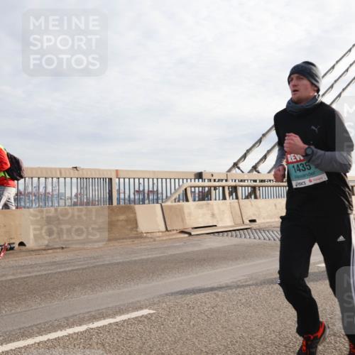 03.10.2024 - Köhlbrandbrückenlauf Matties Gatica Varas http://msf.ph/oto/7173504 03.10.2024 09:22:11 Position 2 1435 meine-sportfotos.de