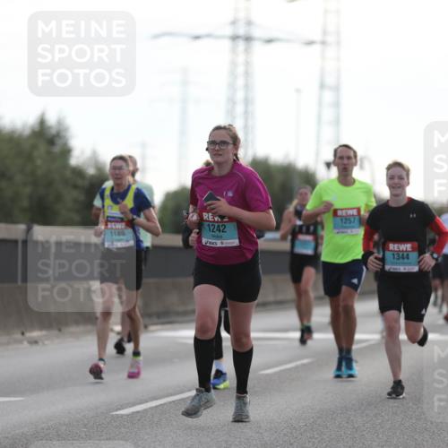 03.10.2024 - Köhlbrandbrückenlauf Fuchs,  Jonas http://msf.ph/oto/7173524 03.10.2024 09:12:55 Position 3 1189, 1242, 1257, 1344 meine-sportfotos.de