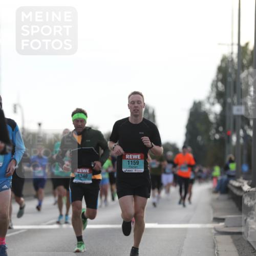 03.10.2024 - Köhlbrandbrückenlauf Fuchs,  Jonas http://msf.ph/oto/7173759 03.10.2024 09:13:00 Position 3 1229, 43, 1340, 1159 meine-sportfotos.de