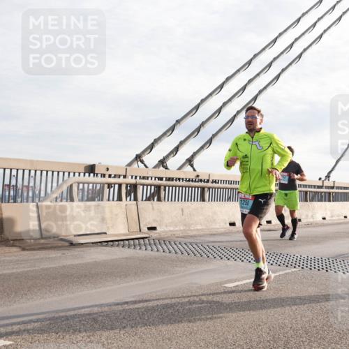 03.10.2024 - Köhlbrandbrückenlauf Matties Gatica Varas http://msf.ph/oto/7173775 03.10.2024 09:22:17 Position 2 1250 meine-sportfotos.de