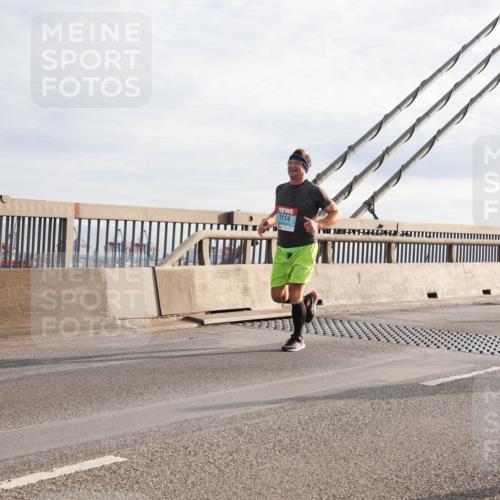 03.10.2024 - Köhlbrandbrückenlauf Matties Gatica Varas http://msf.ph/oto/7173830 03.10.2024 09:22:18 Position 2 1114 meine-sportfotos.de