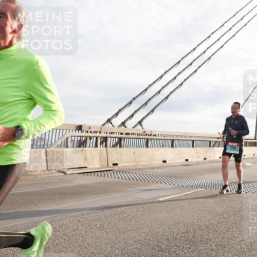 03.10.2024 - Köhlbrandbrückenlauf Matties Gatica Varas http://msf.ph/oto/7173934 03.10.2024 09:22:21 Position 2 1067, 1255 meine-sportfotos.de