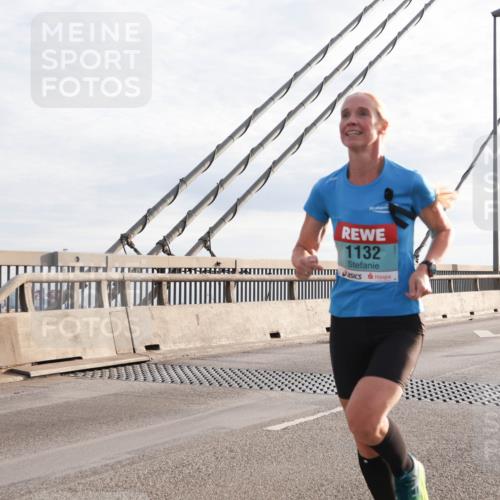 03.10.2024 - Köhlbrandbrückenlauf Matties Gatica Varas http://msf.ph/oto/7173990 03.10.2024 09:22:23 Position 2 1132 meine-sportfotos.de