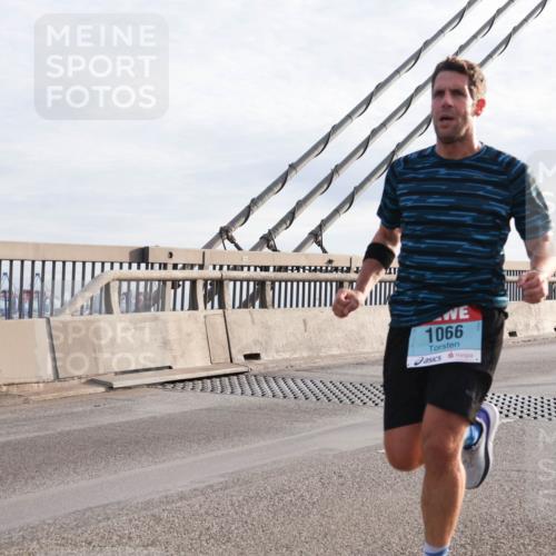 03.10.2024 - Köhlbrandbrückenlauf Matties Gatica Varas http://msf.ph/oto/7174117 03.10.2024 09:22:27 Position 2 1066 meine-sportfotos.de