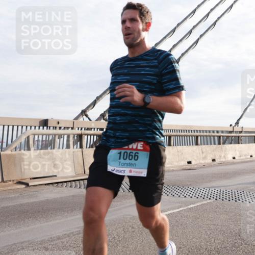 03.10.2024 - Köhlbrandbrückenlauf Matties Gatica Varas http://msf.ph/oto/7174129 03.10.2024 09:22:27 Position 2 1066 meine-sportfotos.de