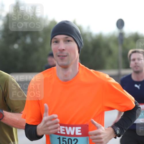 03.10.2024 - Köhlbrandbrückenlauf Fuchs,  Jonas http://msf.ph/oto/7174161 03.10.2024 09:13:14 Position 3 1503, 1502 meine-sportfotos.de