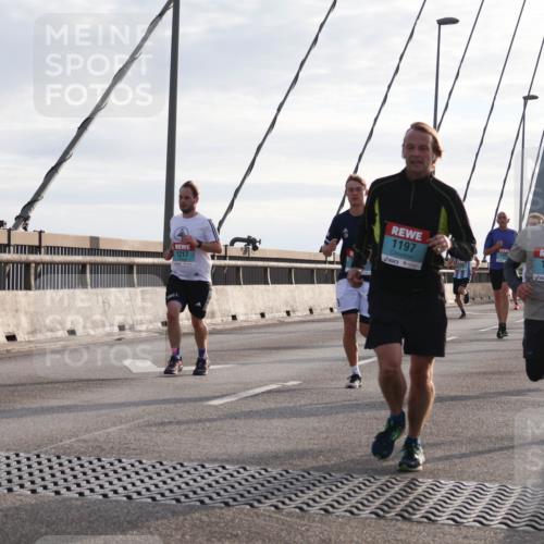 03.10.2024 - Köhlbrandbrückenlauf Matties Gatica Varas http://msf.ph/oto/7174274 03.10.2024 09:22:31 Position 2 1217, 1197, 149, 1139 meine-sportfotos.de