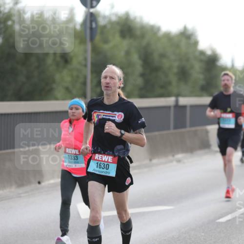 03.10.2024 - Köhlbrandbrückenlauf Fuchs,  Jonas http://msf.ph/oto/7174373 03.10.2024 09:13:22 Position 3 1333, 1630 meine-sportfotos.de