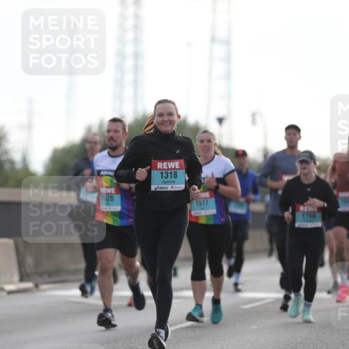 03.10.2024 - Köhlbrandbrückenlauf Fuchs,  Jonas http://msf.ph/oto/7174430 03.10.2024 09:13:26 Position 3 1415, 1318, 1520, 1517, 1169 meine-sportfotos.de
