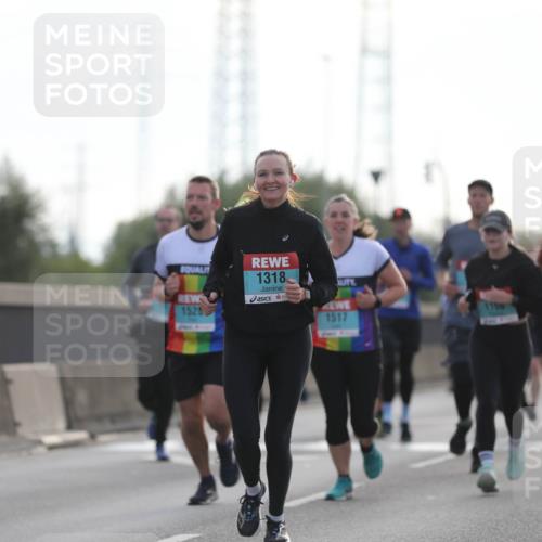 03.10.2024 - Köhlbrandbrückenlauf Fuchs,  Jonas http://msf.ph/oto/7174437 03.10.2024 09:13:26 Position 3 1318, 1528, 1517, 170 meine-sportfotos.de