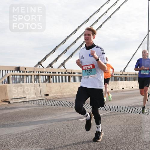 03.10.2024 - Köhlbrandbrückenlauf Matties Gatica Varas http://msf.ph/oto/7174569 03.10.2024 09:22:36 Position 2 1438, 1493 meine-sportfotos.de