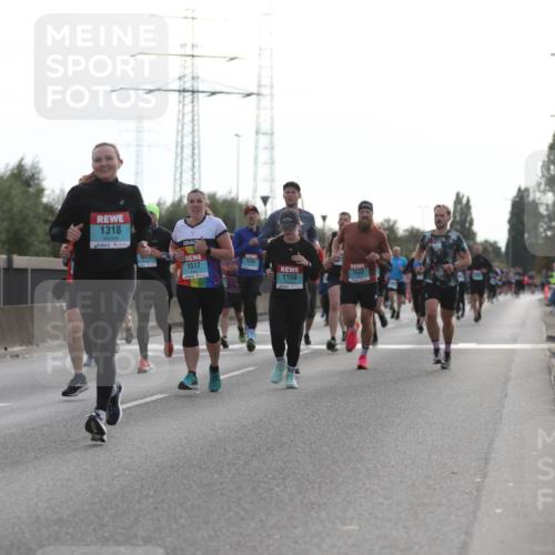 03.10.2024 - Köhlbrandbrückenlauf Fuchs,  Jonas http://msf.ph/oto/7174589 03.10.2024 09:13:27 Position 3 1318, 1415, 1517, 1284, 1169, 1533 meine-sportfotos.de