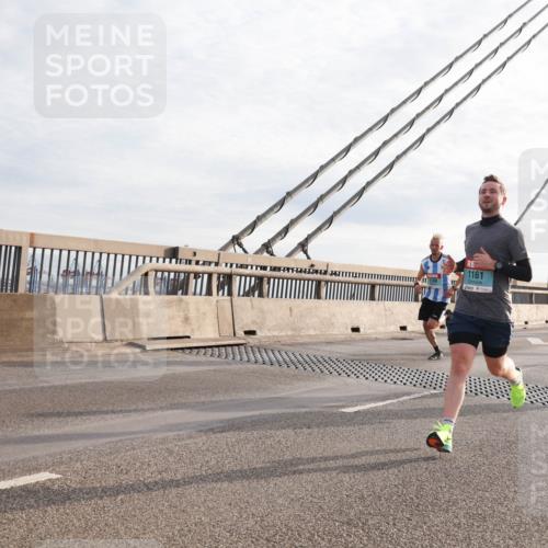 03.10.2024 - Köhlbrandbrückenlauf Matties Gatica Varas http://msf.ph/oto/7174708 03.10.2024 09:22:38 Position 2 1161, 1914, 1270 meine-sportfotos.de