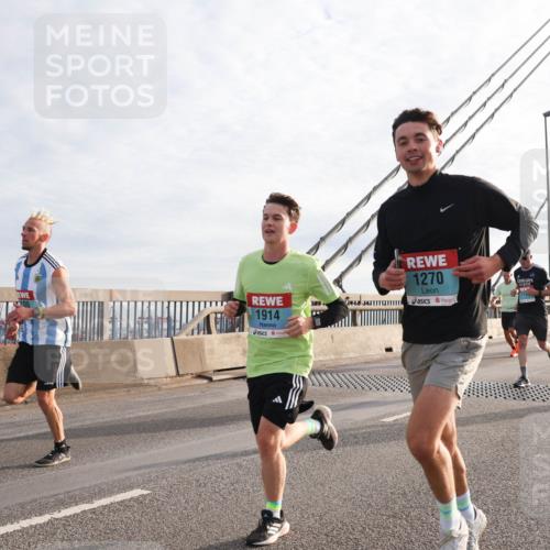 03.10.2024 - Köhlbrandbrückenlauf Matties Gatica Varas http://msf.ph/oto/7174824 03.10.2024 09:22:40 Position 2 108, 1914, 1270 meine-sportfotos.de