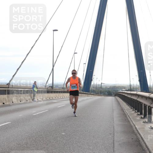 03.10.2024 - Köhlbrandbrückenlauf Jannik Wohlers http://msf.ph/oto/7174845 03.10.2024 09:14:43 Position 1 3735 meine-sportfotos.de