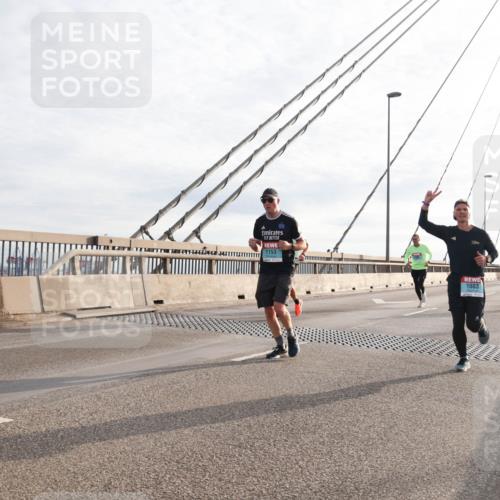 03.10.2024 - Köhlbrandbrückenlauf Matties Gatica Varas http://msf.ph/oto/7174850 03.10.2024 09:22:41 Position 2 1153, 1083 meine-sportfotos.de