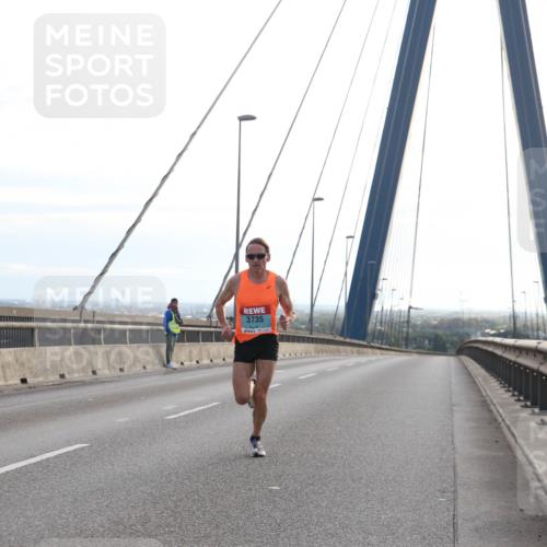 03.10.2024 - Köhlbrandbrückenlauf Jannik Wohlers http://msf.ph/oto/7174944 03.10.2024 09:14:44 Position 1 3735 meine-sportfotos.de