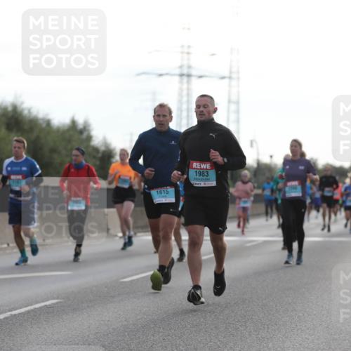 03.10.2024 - Köhlbrandbrückenlauf Fuchs,  Jonas http://msf.ph/oto/7174960 03.10.2024 09:13:38 Position 3 1400, 1615, 1983 meine-sportfotos.de