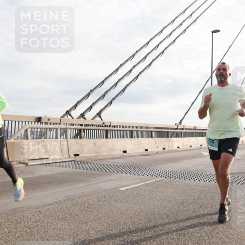 03.10.2024 - Köhlbrandbrückenlauf Matties Gatica Varas http://msf.ph/oto/7175011 03.10.2024 09:22:45 Position 2 496, 420 meine-sportfotos.de
