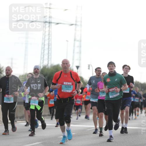 03.10.2024 - Köhlbrandbrückenlauf Fuchs,  Jonas http://msf.ph/oto/7175350 03.10.2024 09:13:56 Position 3 1385, 1224, 1062, 1101, 1598, 191, 2293 meine-sportfotos.de