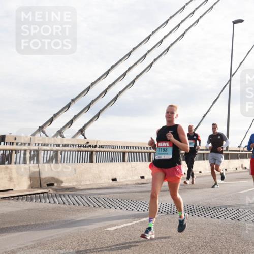 03.10.2024 - Köhlbrandbrückenlauf Matties Gatica Varas http://msf.ph/oto/7175455 03.10.2024 09:22:54 Position 2 1193 meine-sportfotos.de