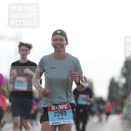 03.10.2024 - Köhlbrandbrückenlauf Fuchs,  Jonas http://msf.ph/oto/7175570 03.10.2024 09:13:59 Position 3 1560, 2293 meine-sportfotos.de