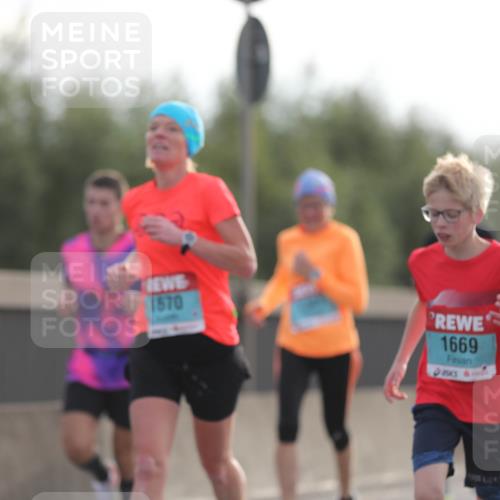 03.10.2024 - Köhlbrandbrückenlauf Fuchs,  Jonas http://msf.ph/oto/7175752 03.10.2024 09:14:05 Position 3 1870, 1669, 6 meine-sportfotos.de