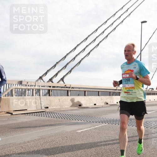 03.10.2024 - Köhlbrandbrückenlauf Matties Gatica Varas http://msf.ph/oto/7176009 03.10.2024 09:23:05 Position 2 1206, 1268, 1123 meine-sportfotos.de