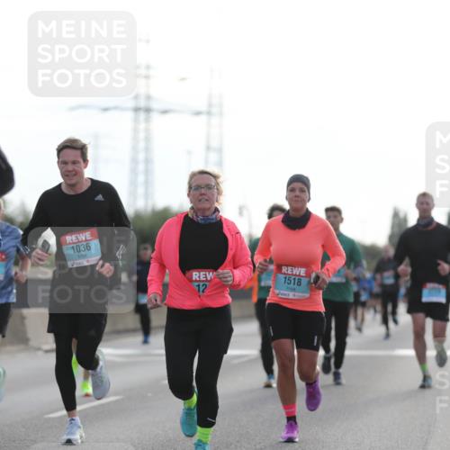 03.10.2024 - Köhlbrandbrückenlauf Fuchs,  Jonas http://msf.ph/oto/7176223 03.10.2024 09:14:15 Position 3 1151, 168, 1036, 12, 1518 meine-sportfotos.de