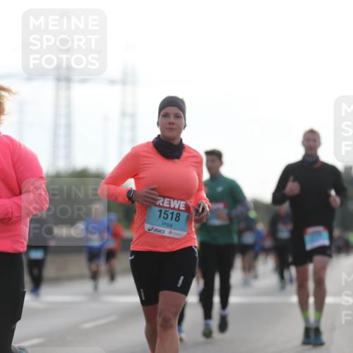 03.10.2024 - Köhlbrandbrückenlauf Fuchs,  Jonas http://msf.ph/oto/7176281 03.10.2024 09:14:16 Position 3 36, 12, 1518 meine-sportfotos.de