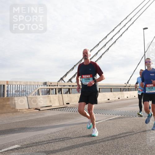 03.10.2024 - Köhlbrandbrückenlauf Matties Gatica Varas http://msf.ph/oto/7176296 03.10.2024 09:23:11 Position 2 1096, 1413 meine-sportfotos.de
